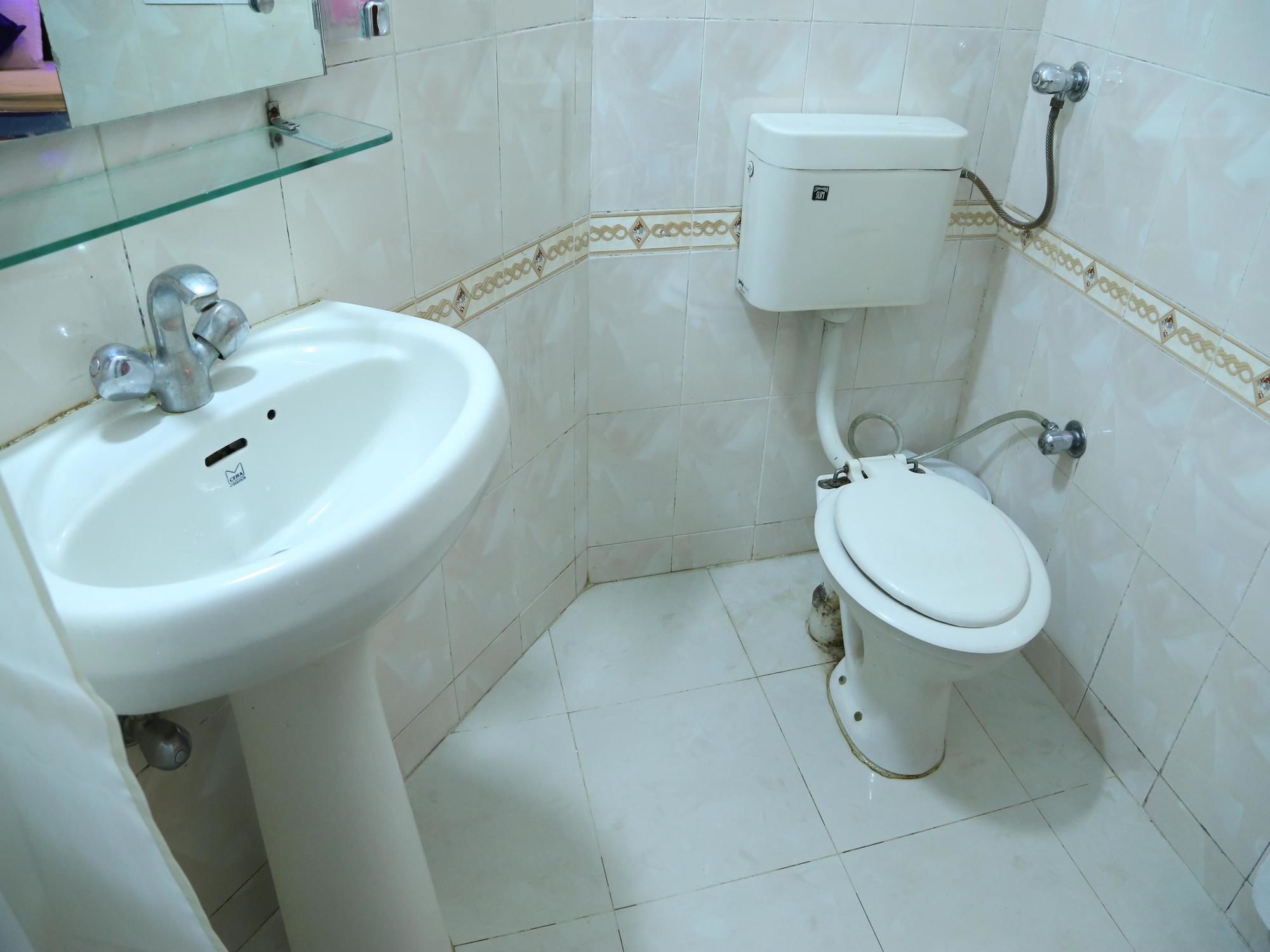 Oyo 1255 Plaza 17 Chandigarh