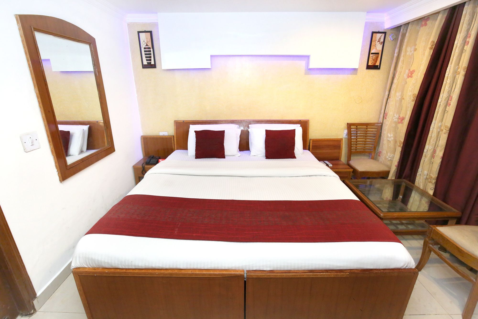 Hotel Oyo 1255 Plaza 17 Chandigarh