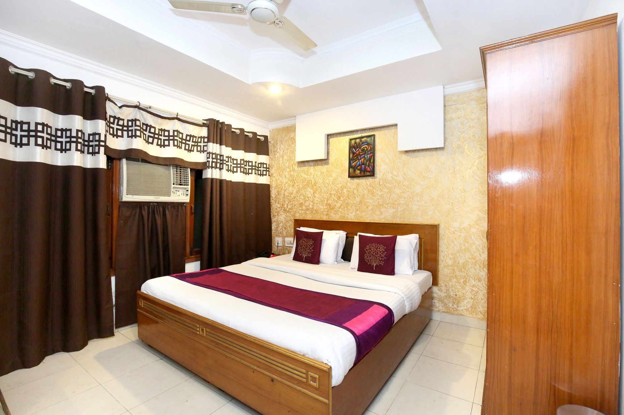 Oyo 1255 Plaza 17 2* Chandigarh